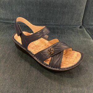 Alegria - Kelsi Fondly Navy - Multiple Sizes (NEW W/ BOX)